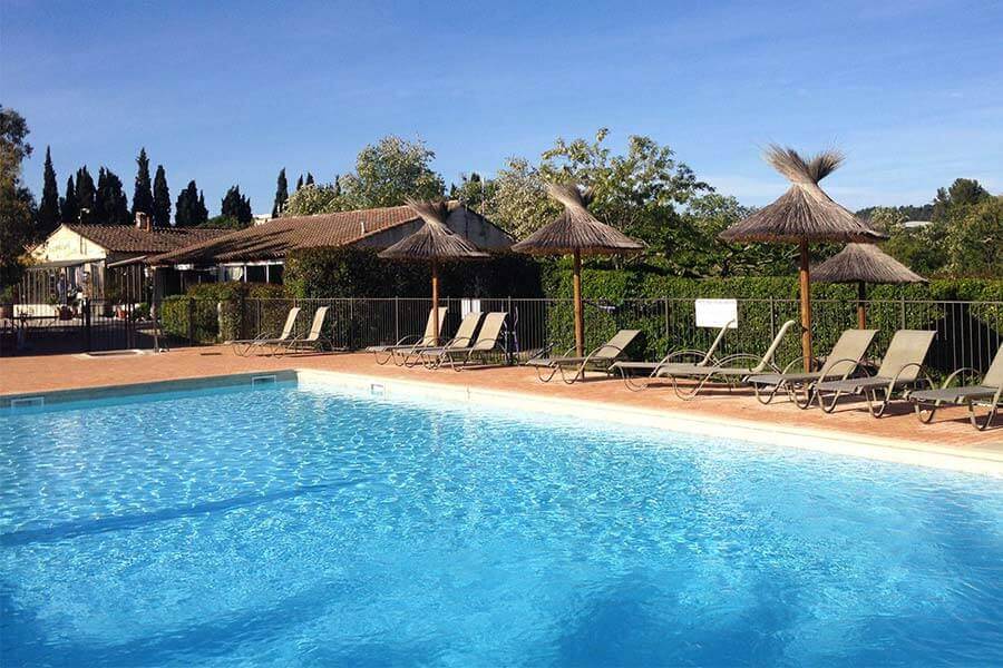 camping Avignon avec piscine chaufée